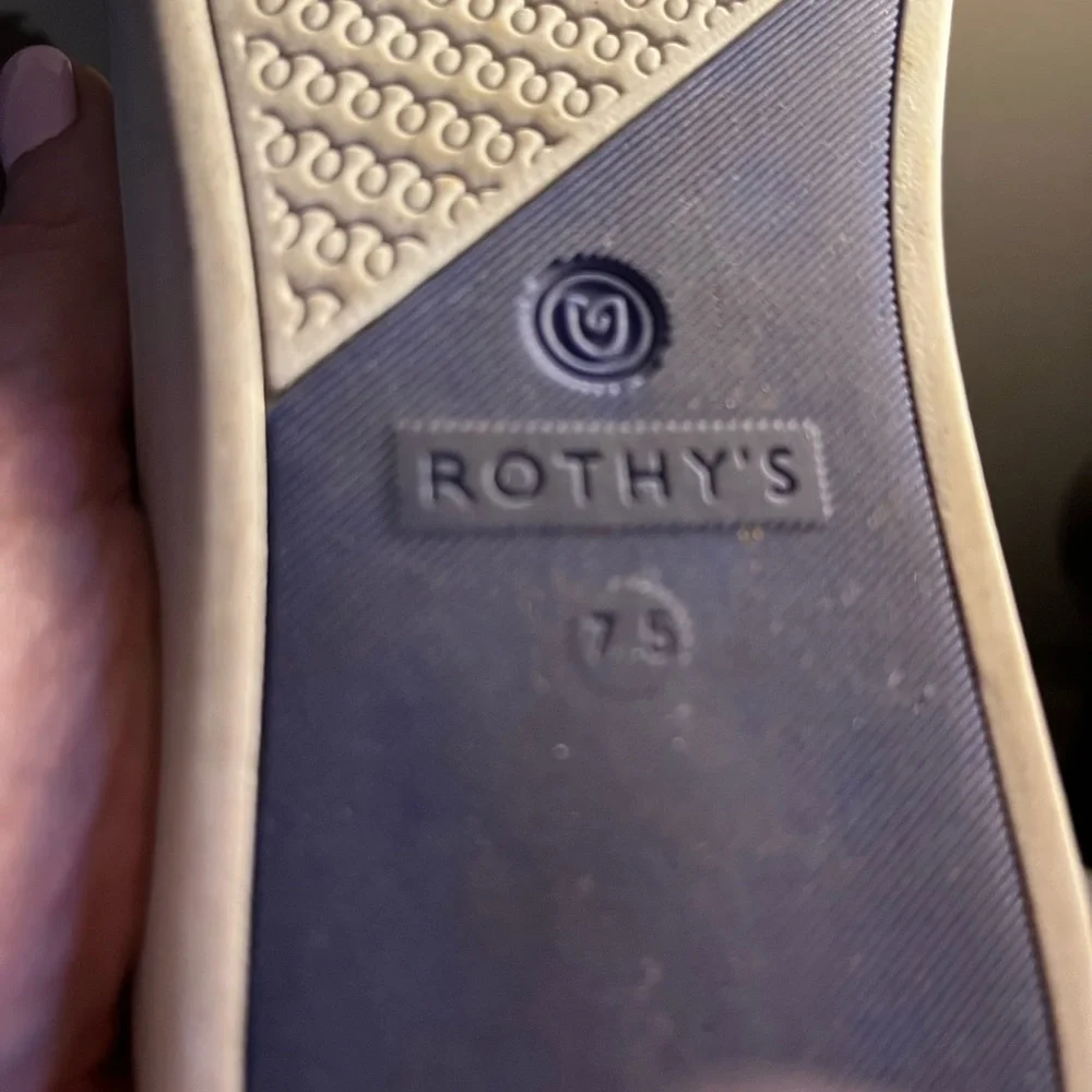 “Like New” Rothy’s Sneakers - Picture 5 of 6